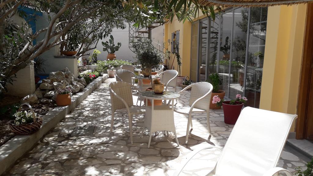 MasouriBlu Boutique Hotel Extérieur photo